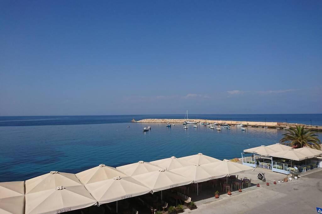 Mare -sea View Apartment/διαμέρισμα με θέα στην θάλασσα